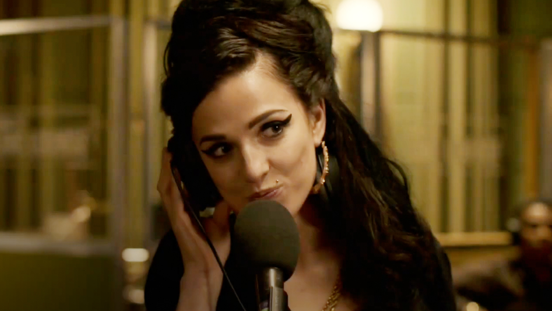 Back to Black: filme revisita a vida de Amy Winehouse